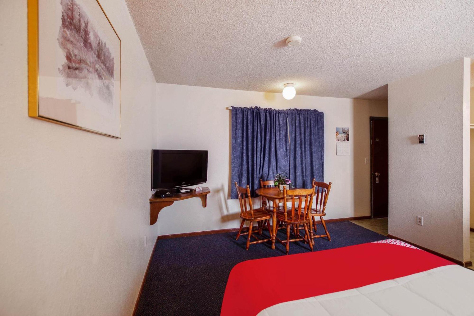 Oyo Hotel Cheyenne Wells - Us 40 Esterno foto